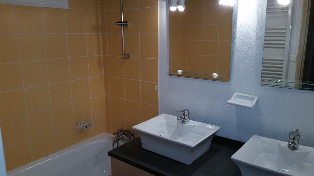 Goelia Le Mas Blanc Aparthotel Perols Bilik gambar